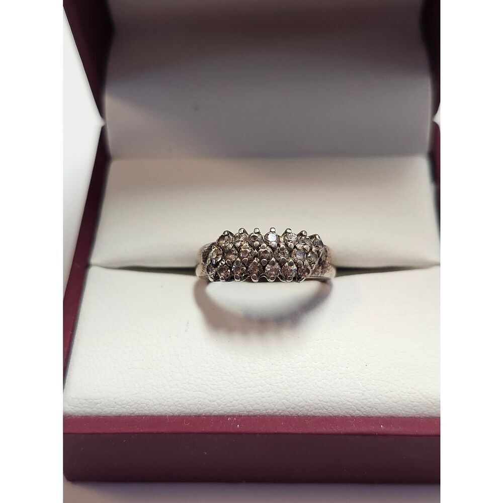 Sterling Silver Cluster Ring Size 5.75